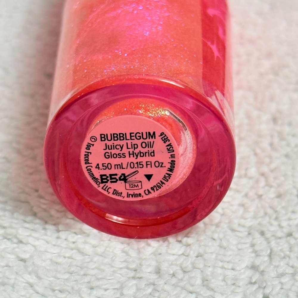 Too Faced Bubblegum Kissing Jelly Lip Oil/Gloss - NIB - Picture 3 of 3